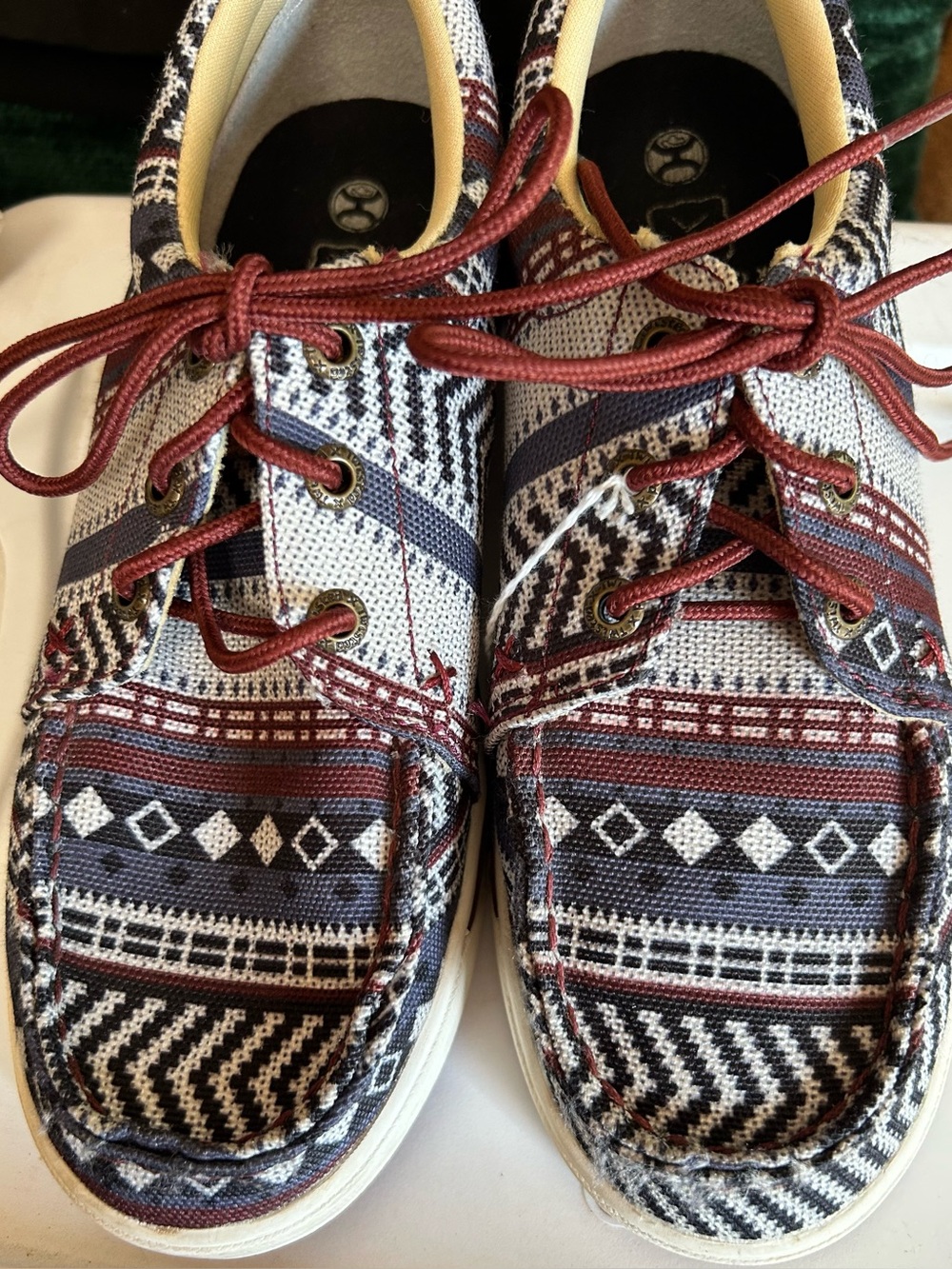 Twisted X Kids Geometric Canvas Sneakers in Burgundy & Navy